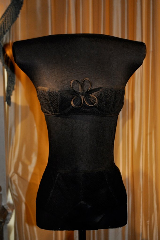 House of Worth - Lingerie 2012春夏高级成衣系列时装发布秀 —London Spring 2012