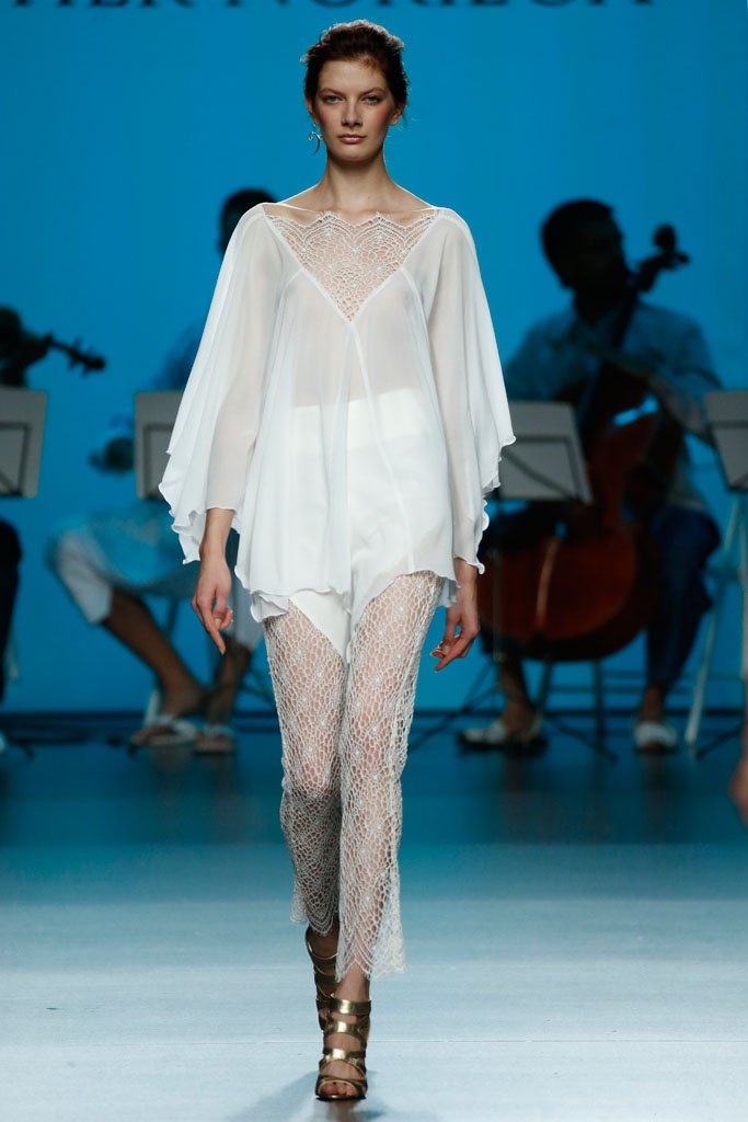 Esther Noriega 2016春夏系列时装发布秀 - Madrid Spring 2016