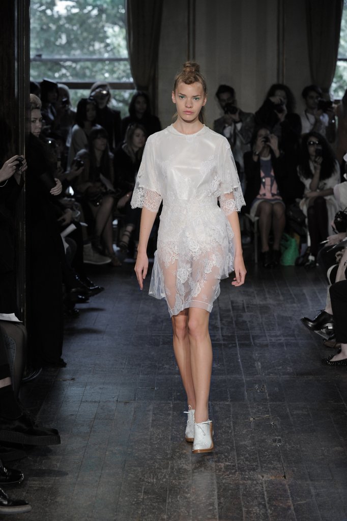 西蒙娜·罗莎 Simone Rocha 2012春夏高级成衣系列时装发布秀 — London Spring 2012