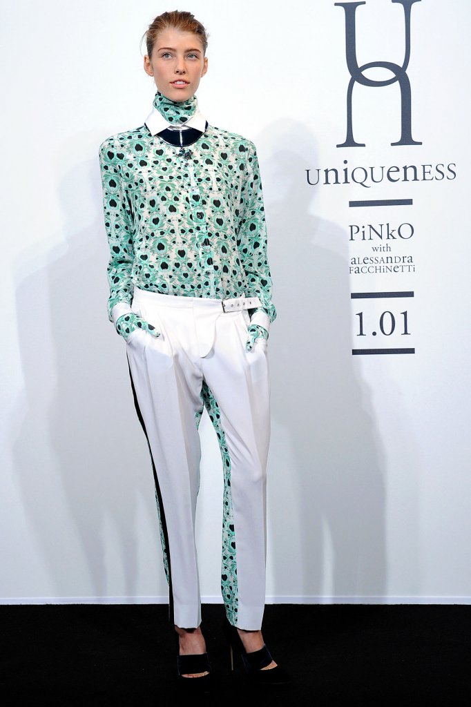 Uniqueness 2012春夏高级成衣系列时装发布秀 — Paris Spring 2012
