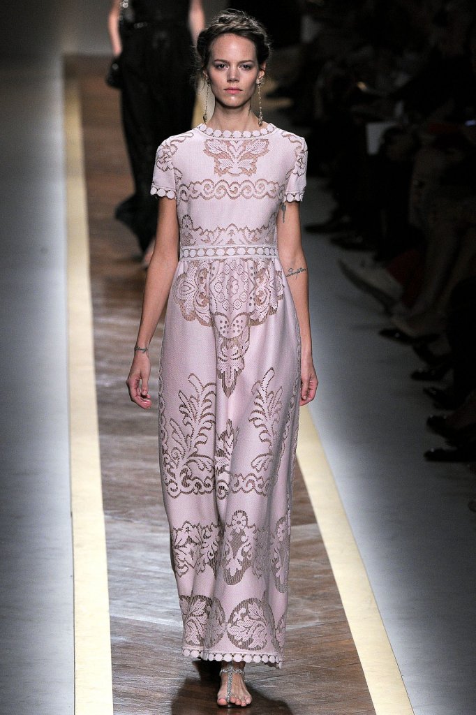 华伦天奴 Valentino 2012春夏高级成衣系列时装发布秀 — Paris Spring 2012
