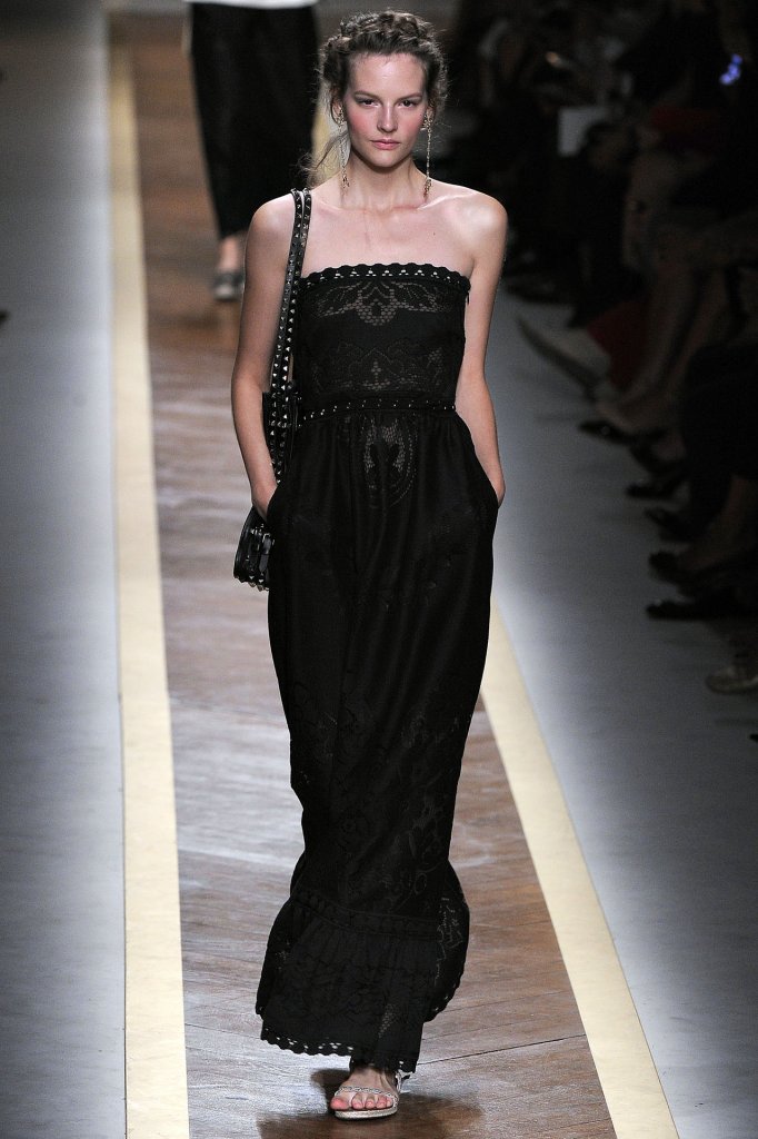 华伦天奴 Valentino 2012春夏高级成衣系列时装发布秀 — Paris Spring 2012