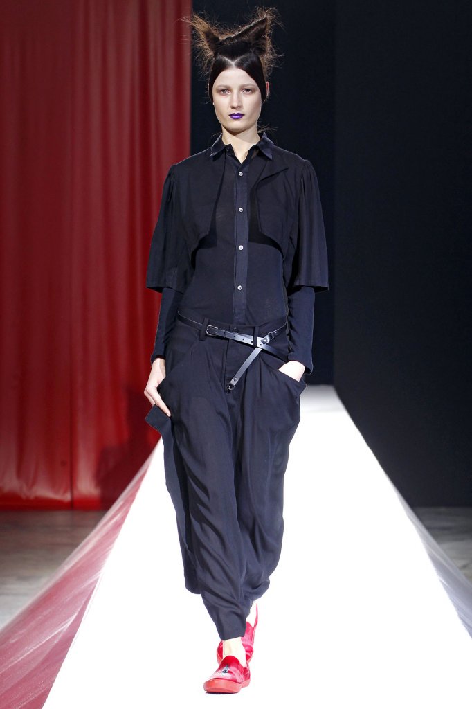 山本耀司 yohji yamamoto 2012春夏高级成衣系列时装发布秀 —paris