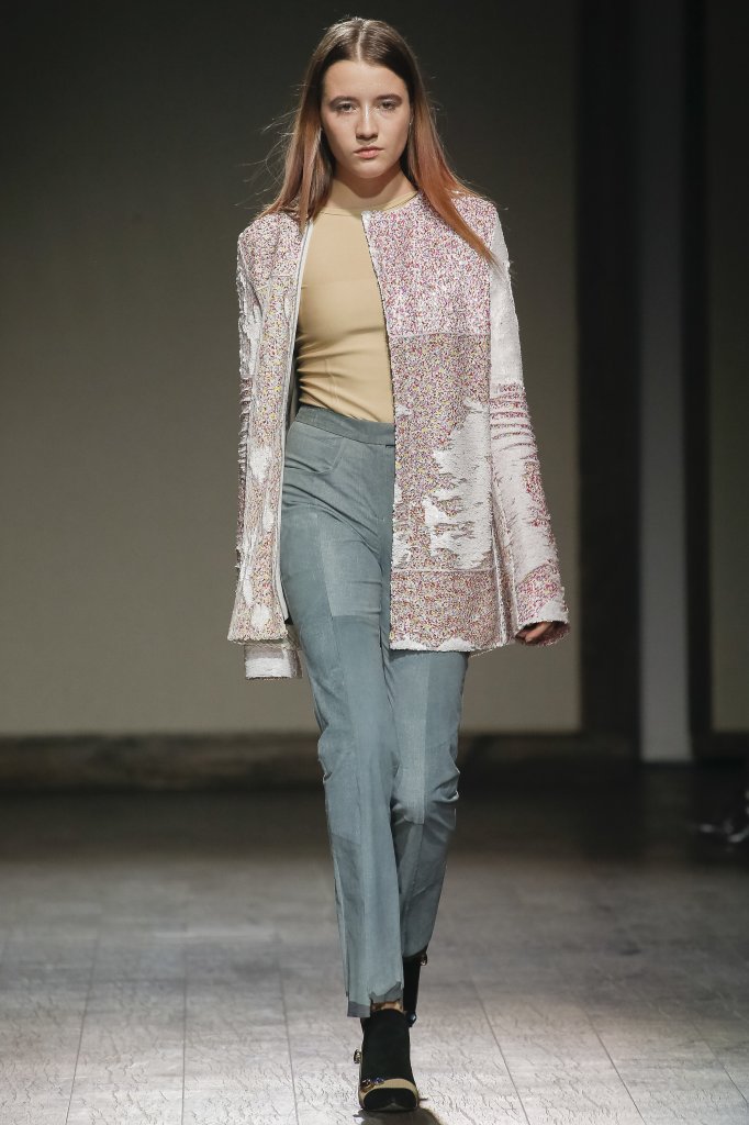 春夏 乌克兰 基辅 女装 修身外套 外套 服装 高腰裤 裤子/短裤 走秀