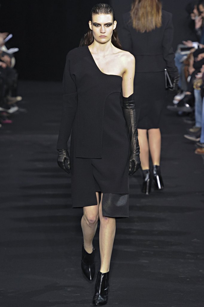 Costume National 2012/13秋冬系列时装发布秀 - Paris Fall 2012