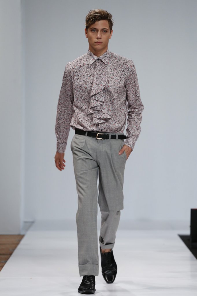 2016春夏 新加坡 男装 印花衬衫 上衣 服装 休闲裤 裤子/短裤 走秀