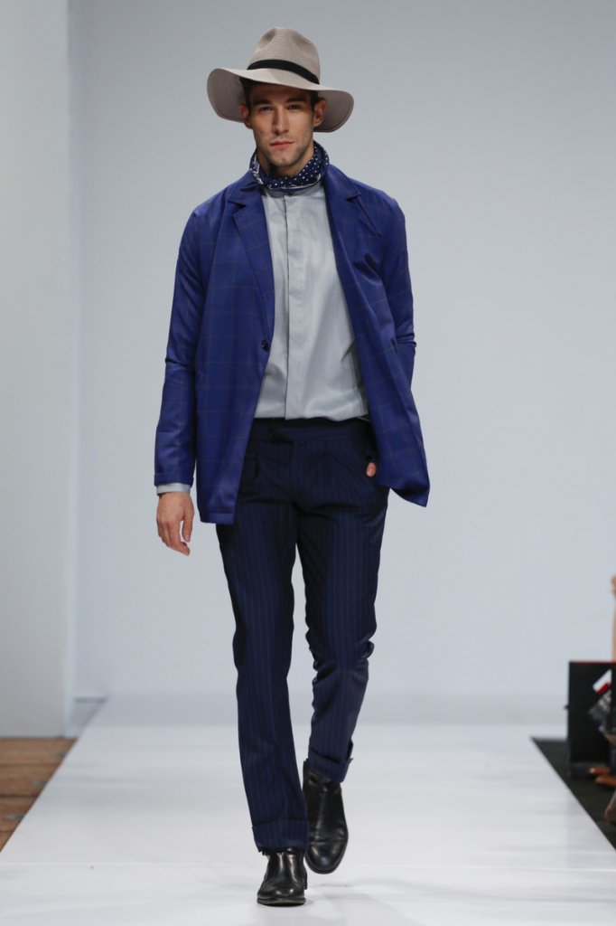 2016春夏 新加坡 男装 修身衬衫 上衣 服装 小脚裤 裤子/短裤 休闲