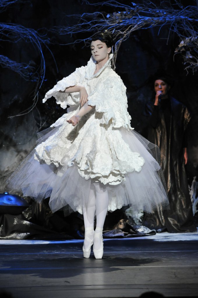 弗兰克·索贝尔 Frank Sorbier 2015/16秋冬高级定制发布秀－Couture Fall 2015