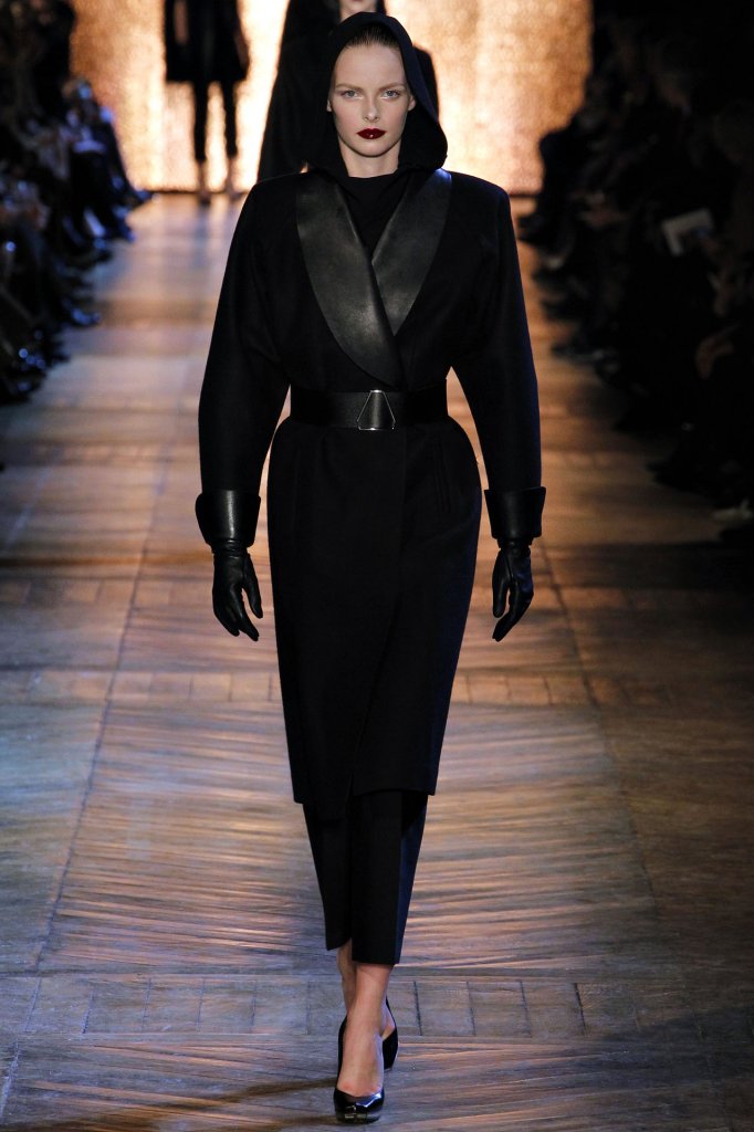 Yves Saint Laurent 2012/13秋冬系列时装发布秀 - Paris Fall 2012