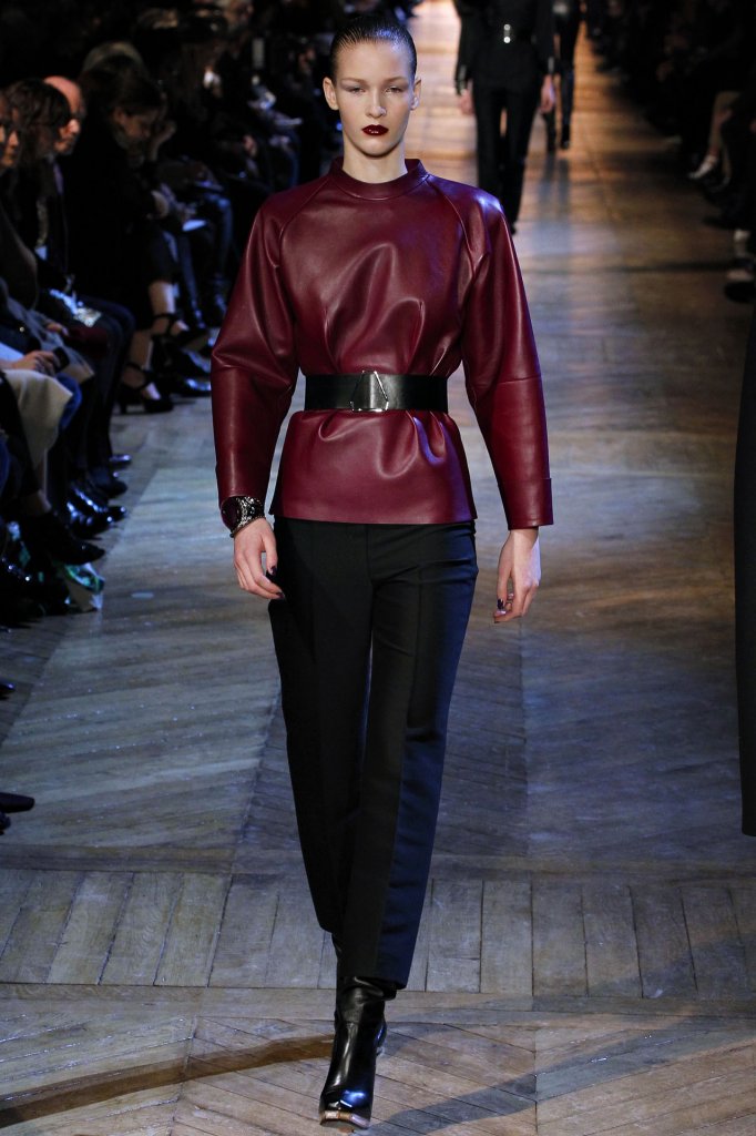 Yves Saint Laurent 2012/13秋冬系列时装发布秀 - Paris Fall 2012