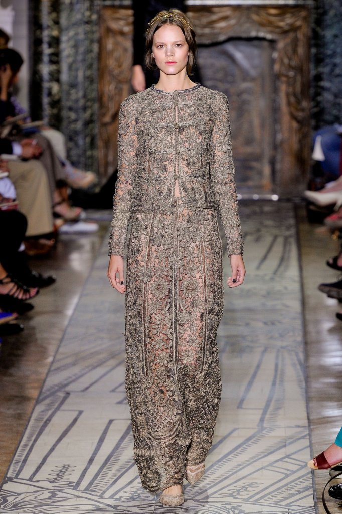 华伦天奴 Valentino 2011/12秋冬高级定制发布秀 - Couture Fall 2011