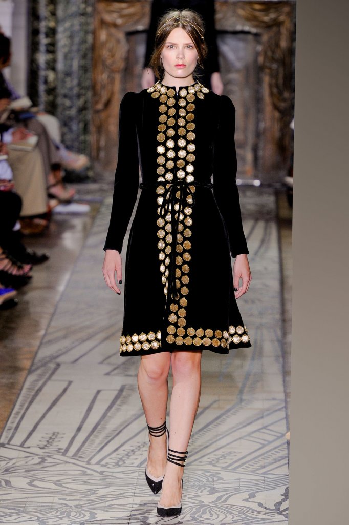 华伦天奴 Valentino 2011/12秋冬高级定制发布秀 - Couture Fall 2011