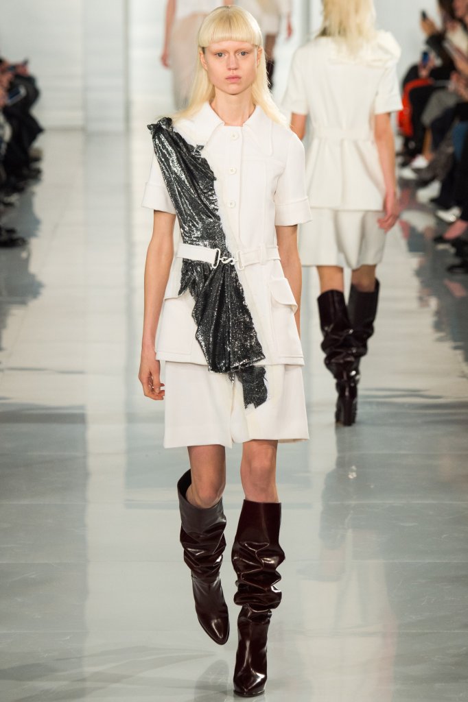 梅森·马丁·马吉拉 Maison Martin Margiela 2016春夏高级定制发布秀 - Couture Spring 2016