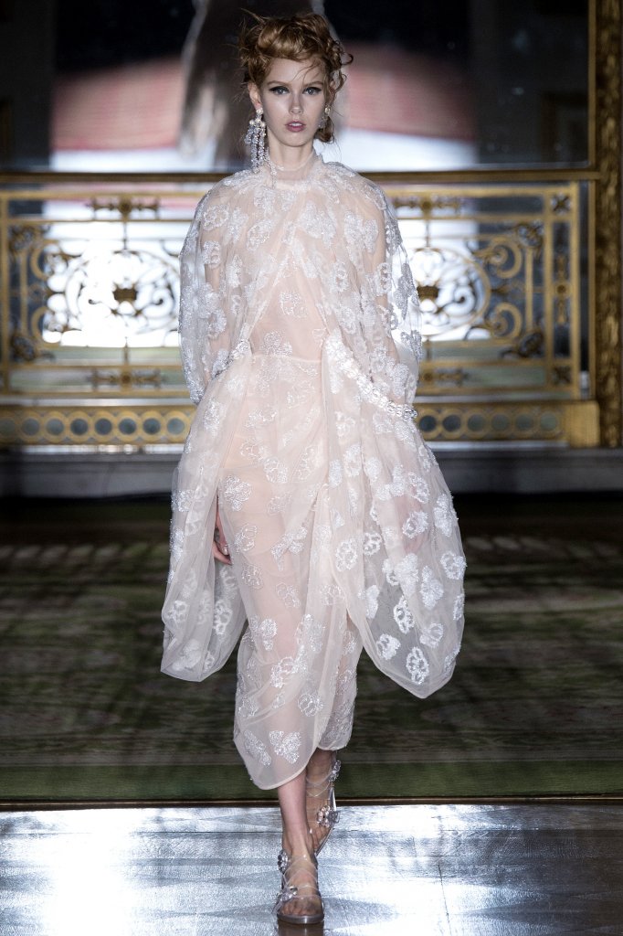 西蒙娜·罗莎 Simone Rocha 2016/17秋冬高级成衣发布秀 - London Fall 2016