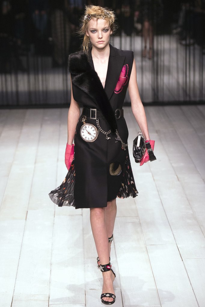 亚历山大·麦昆 Alexander McQueen 2016/17秋冬高级成衣发布秀 - London Fall 2016