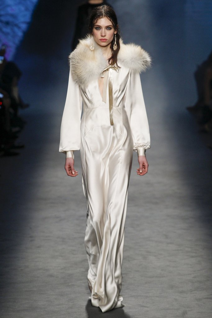 2016/17秋冬 阿尔伯特-菲尔蒂 意大利 米兰 女装 走秀