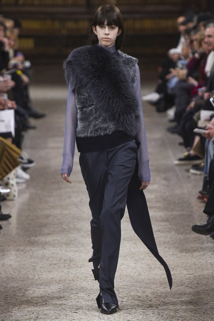 嘉布里尔·考兰格路 Gabriele Colangelo 2016/17秋冬高级成衣发布秀 - Milan Fall 2016