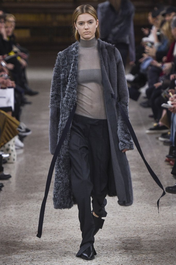 嘉布里尔·考兰格路 Gabriele Colangelo 2016/17秋冬高级成衣发布秀 - Milan Fall 2016