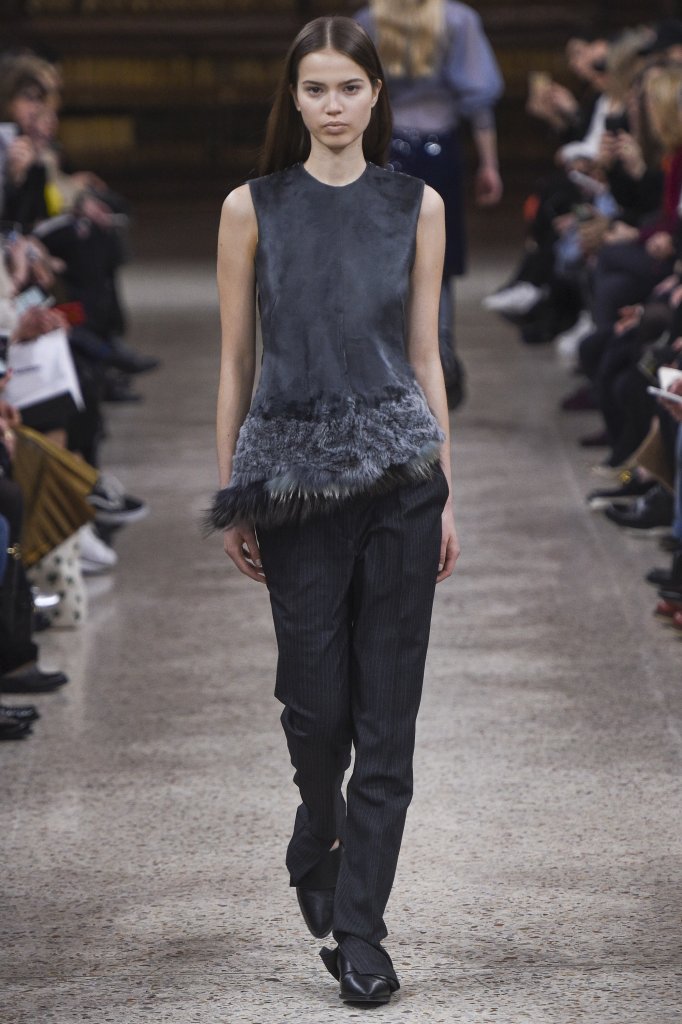 嘉布里尔·考兰格路 Gabriele Colangelo 2016/17秋冬高级成衣发布秀 - Milan Fall 2016