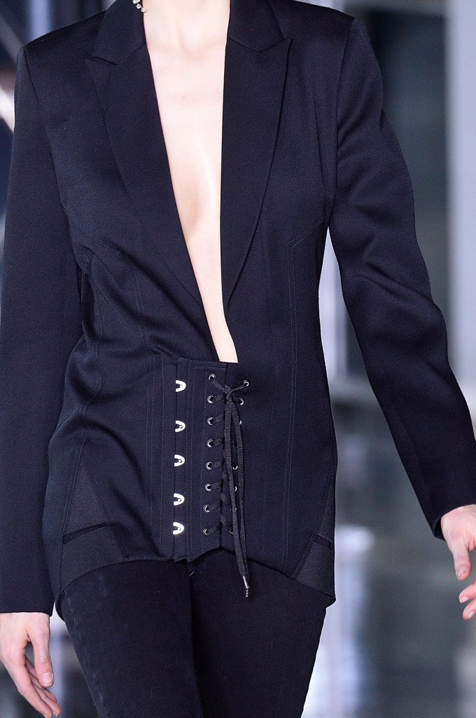 安东尼·瓦卡莱洛 Anthony Vaccarello 2016/17秋冬高级成衣发布秀(细节) - Paris Fall 2016