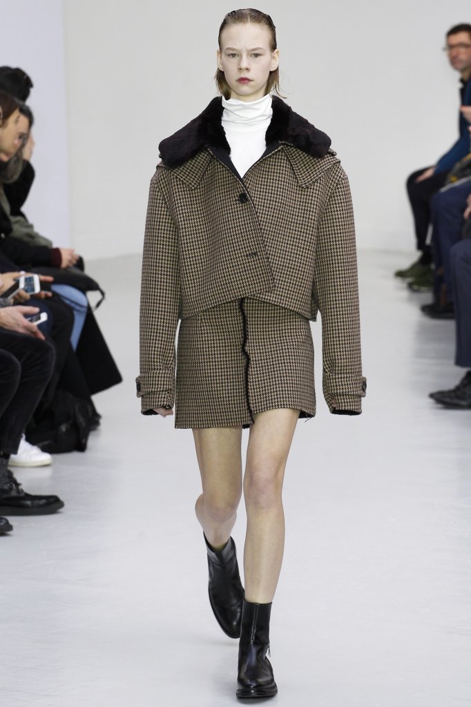 李阳 Yang Li 2016/17秋冬高级成衣发布秀 - Paris Fall 2016
