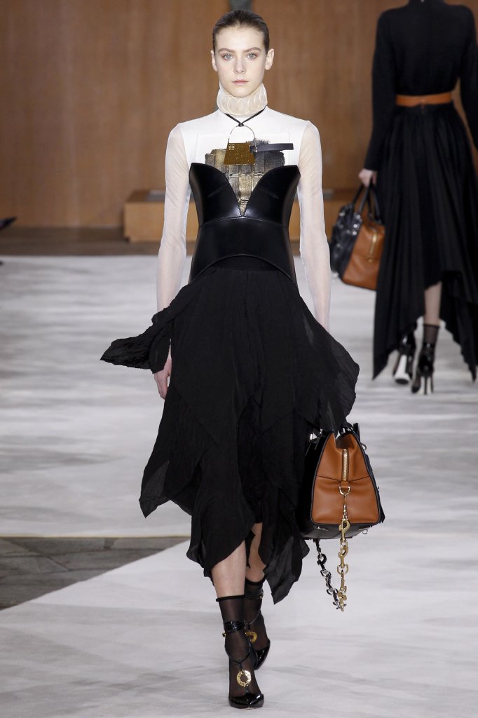 罗意威 Loewe 2016/17秋冬高级成衣发布秀 - Paris Fall 2016