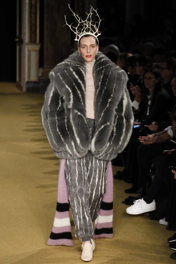 戏剧性配饰艺术