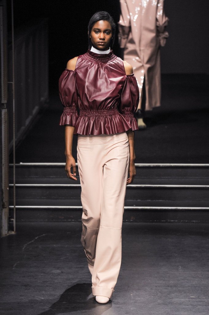 DROMe 2016/17秋冬高级成衣发布秀 - Paris Fall 2016