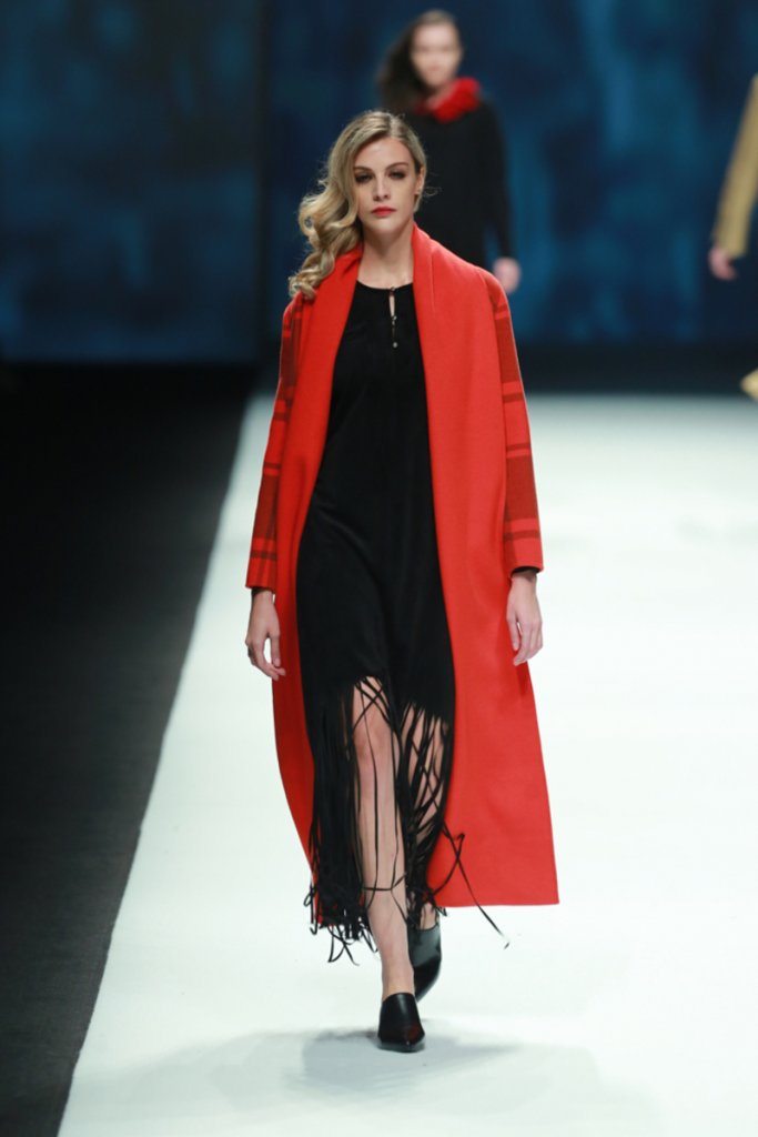 天纳吉儿 中国 上海 走秀(runway) 2016/17秋冬 女装毛呢大衣 wool
