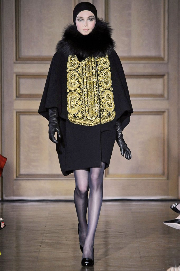 克里斯汀·拉克鲁瓦 Christian Lacroix 2009/10秋冬高级定制发布秀 - Couture Fall 2009