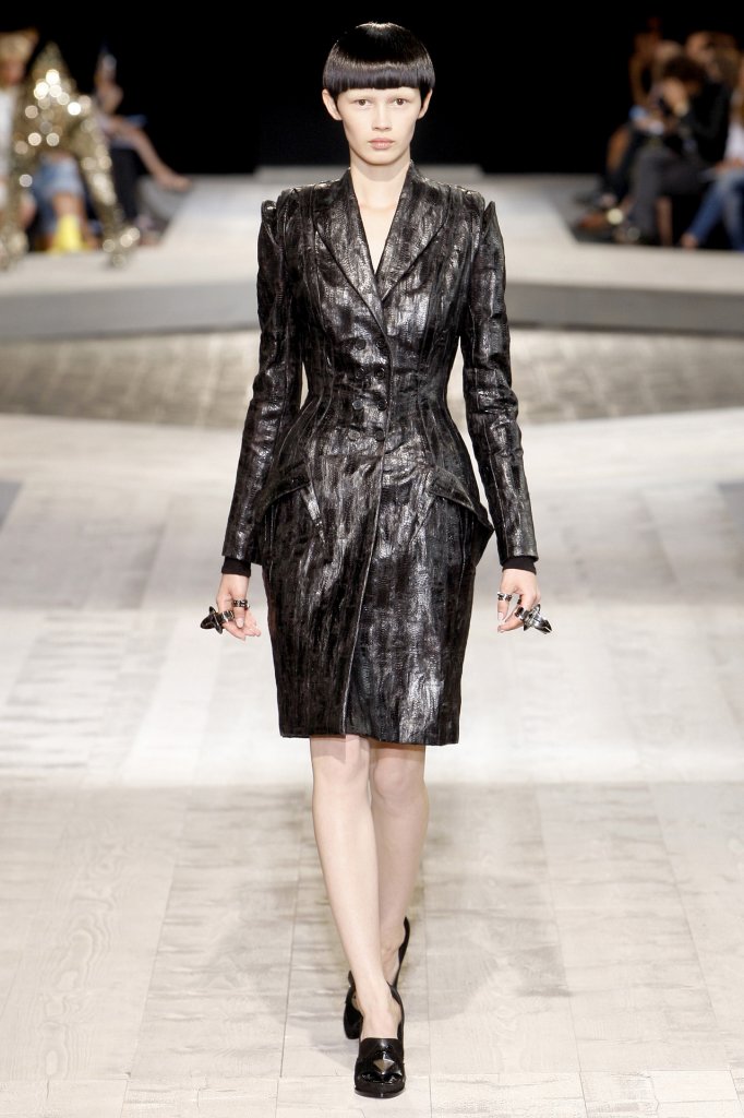 纪梵希 Givenchy 2009/10秋冬高级定制发布秀 - Couture Fall 2009