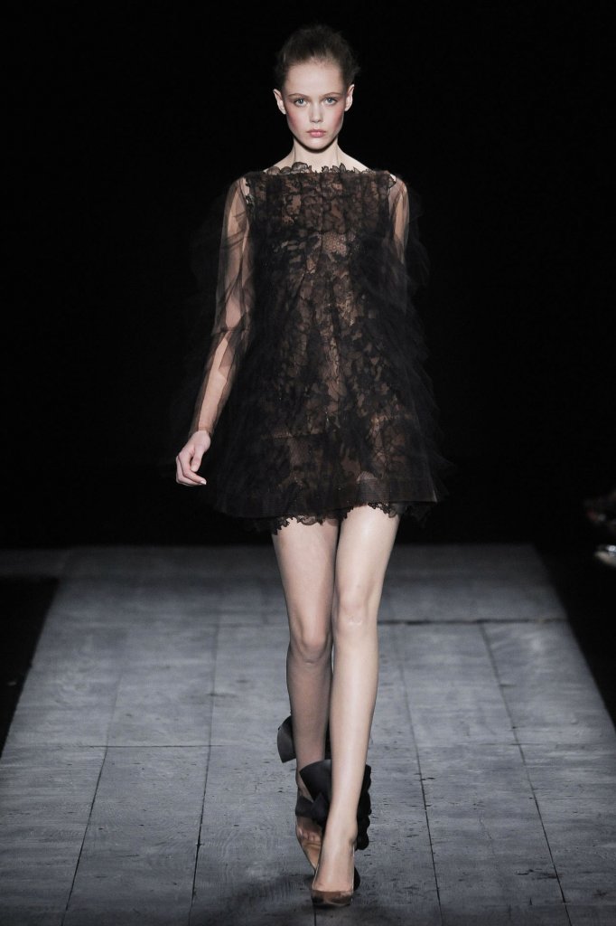 华伦天奴 Valentino 2009/10秋冬高级定制发布秀 - Couture Fall 2009