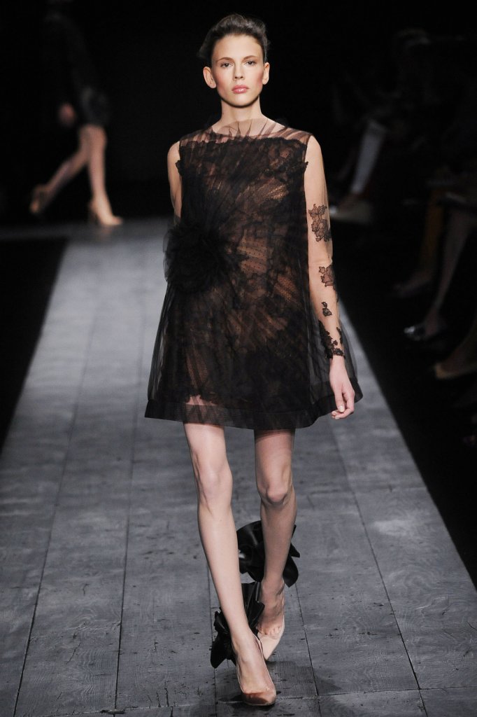 华伦天奴 Valentino 2009/10秋冬高级定制发布秀 - Couture Fall 2009