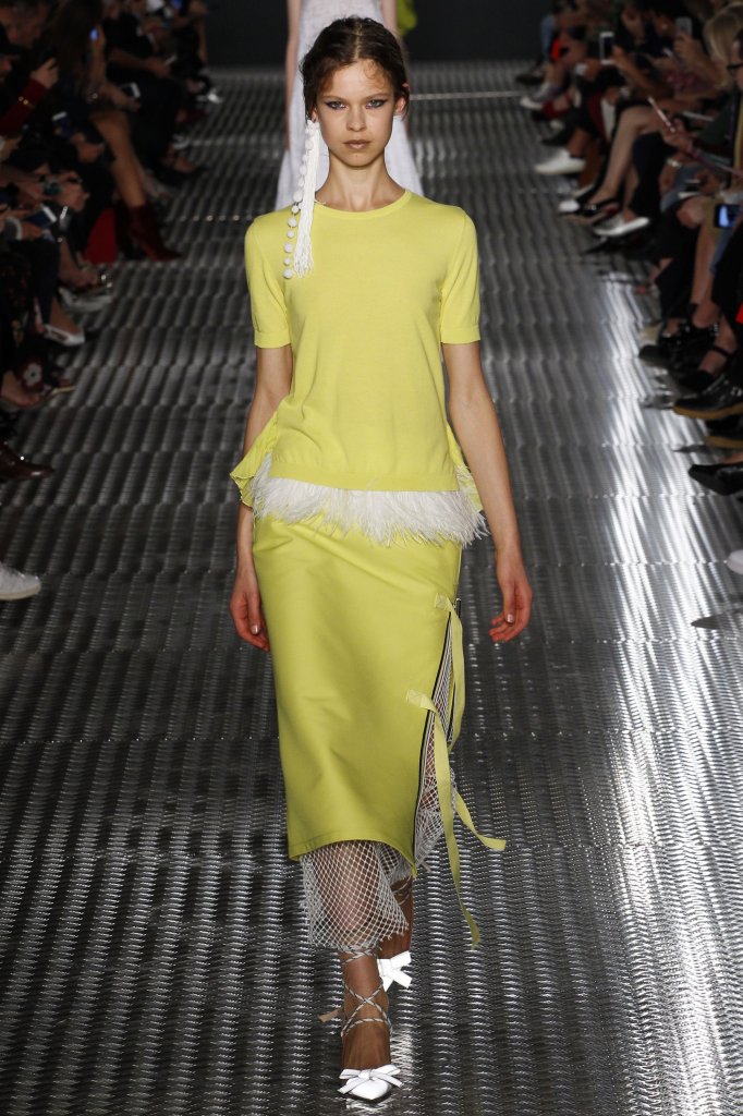 No. 21 2017春夏高级成衣发布秀 - Milan Spring 2017