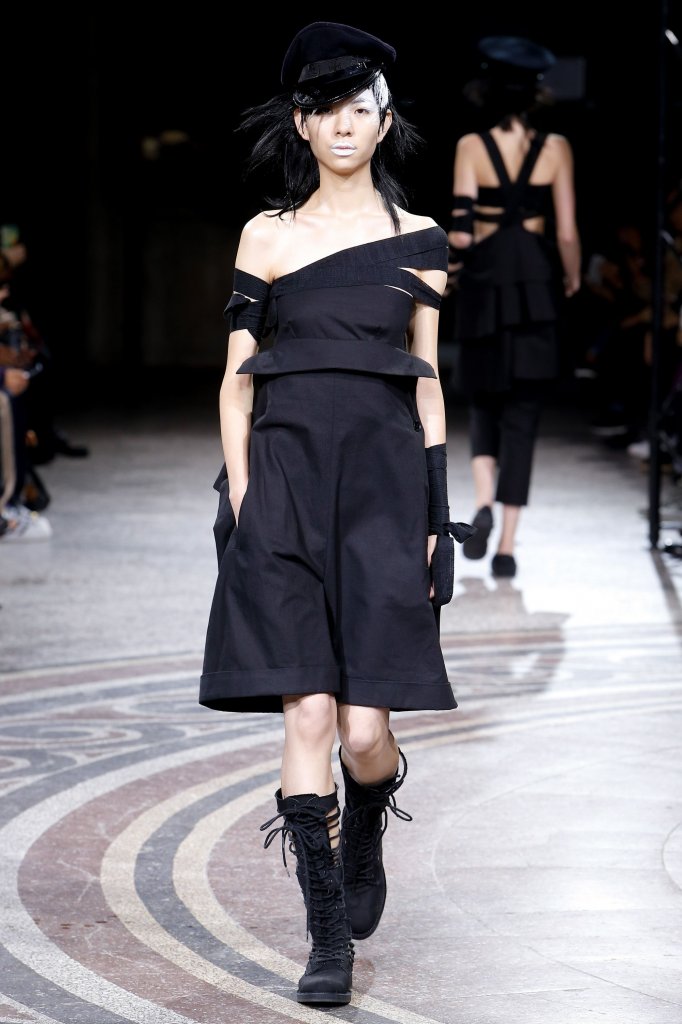 山本耀司 yohji yamamoto 2017春夏高级成衣发布秀