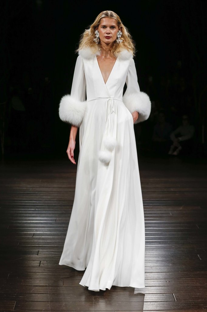 纳伊·姆汗 Naeem Khan 2017/18秋冬系列婚纱发布秀 - Bridal Fall 2017