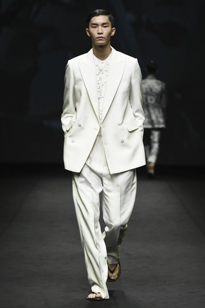 金瑞龙 Kim Seo Ryong 2017春夏高级成衣发布秀 - Seoul Spring 2017