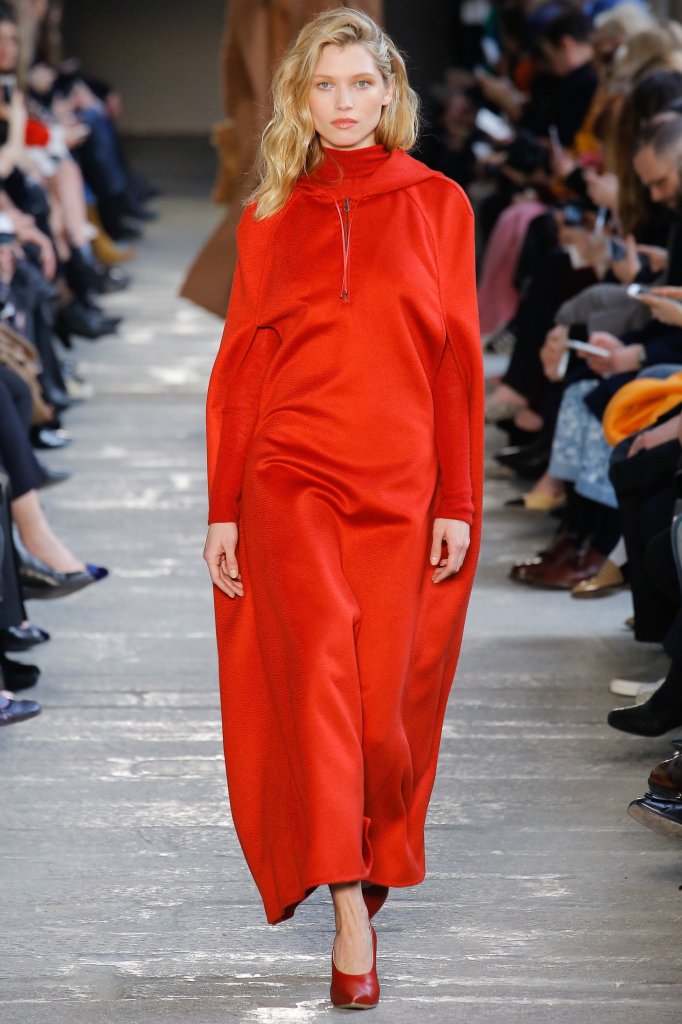 麦丝玛拉 Max Mara 2017/18秋冬高级成衣发布秀 - Milan Fall 2017