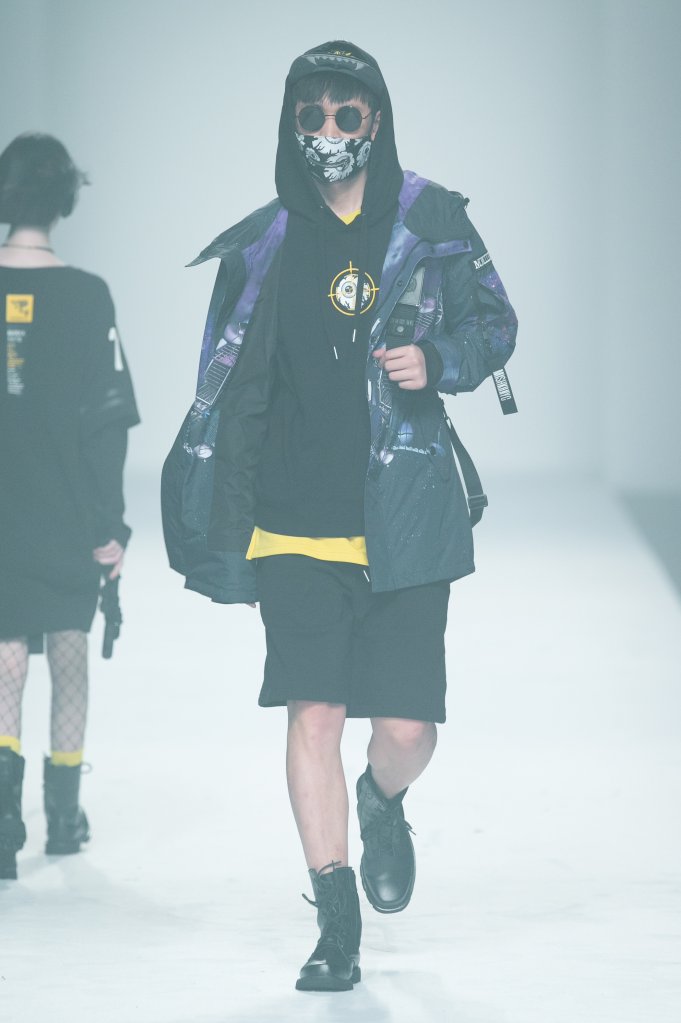 Long Clothing 2017/18秋冬高级成衣发布秀 - Shanghai Fall 2017
