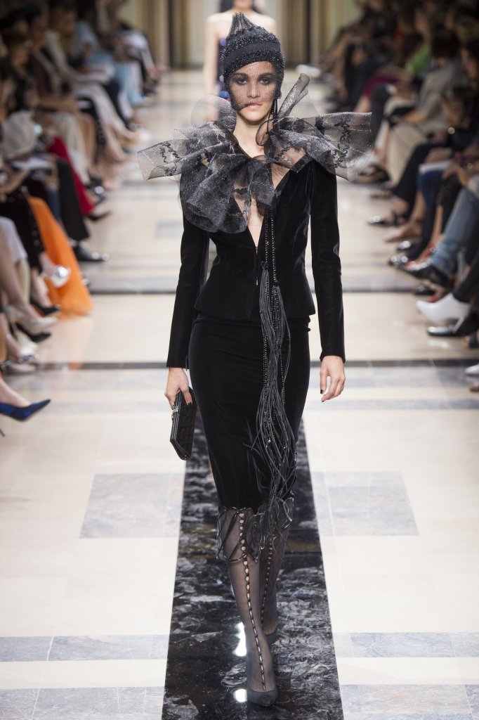 定制发布秀 - paris couture fall 2017 - 天天时装-口袋里的时尚指南