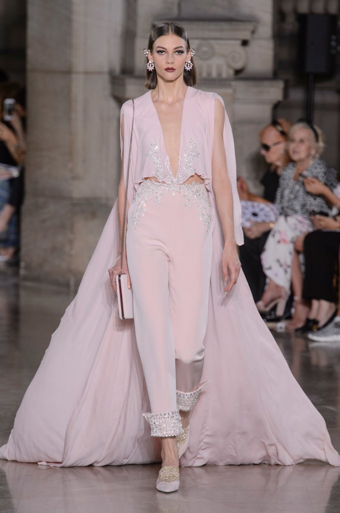 乔治斯·荷拜卡 Georges Hobeika 2017/18秋冬高级定制发布秀 - Paris Couture Fall 2017