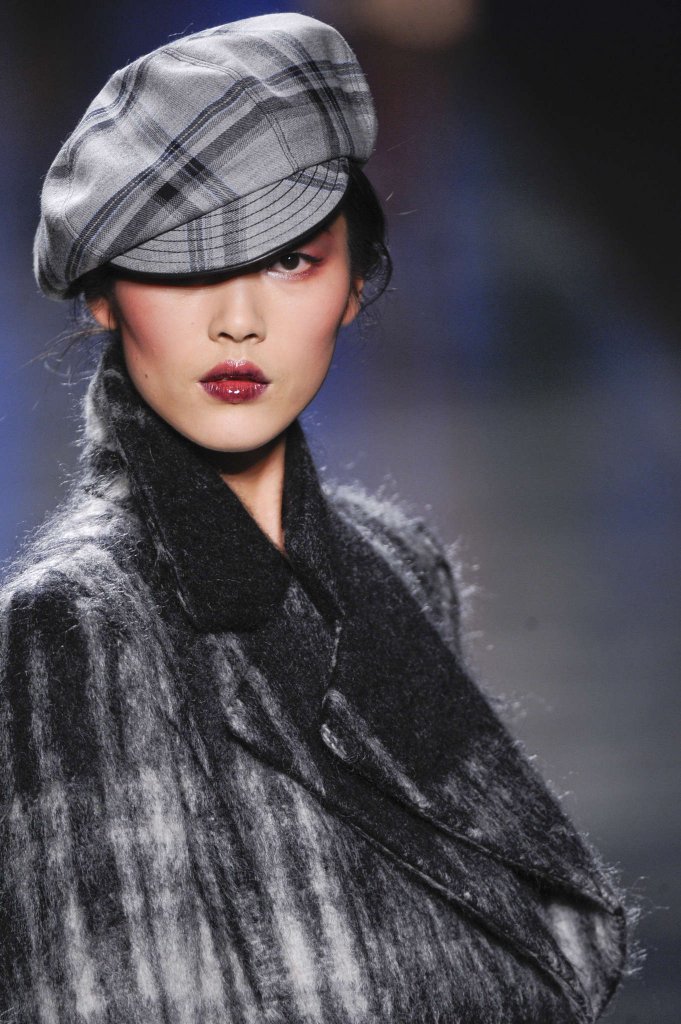 克里斯汀·迪奥 Christian Dior 2010/11秋冬高级成衣发布秀(细节) - Paris Fall 2010