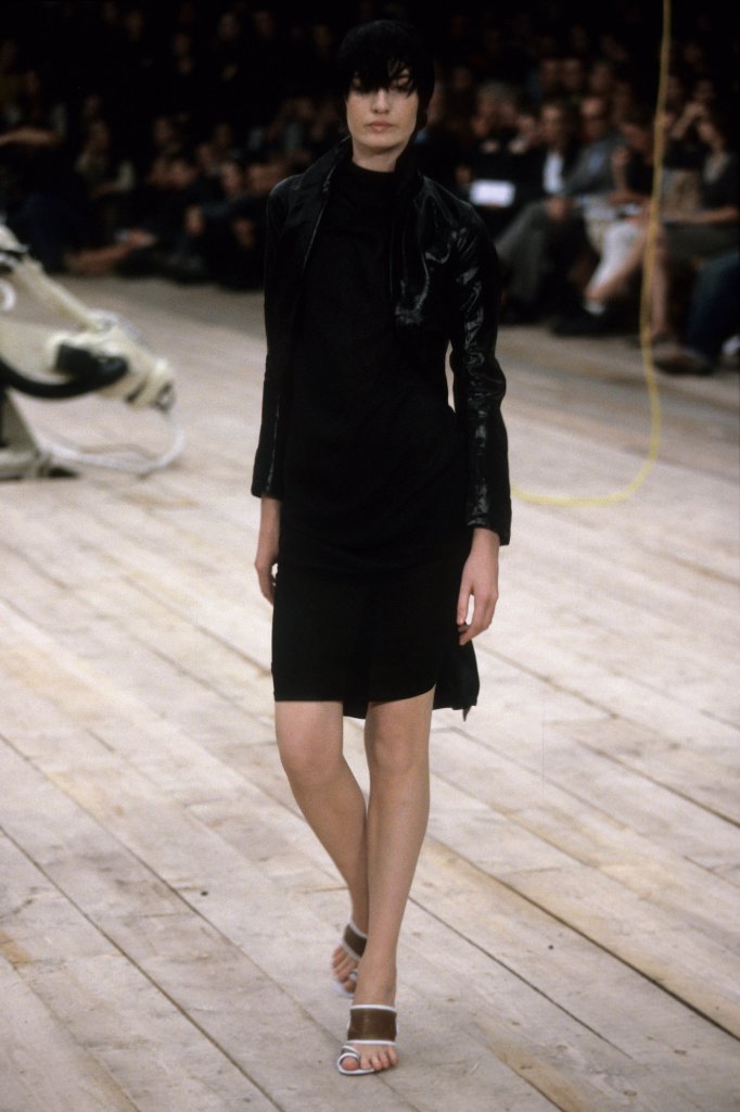 亚历山大·麦昆 Alexander McQueen 1999春夏高级成衣发布秀 - Paris Spring 1999