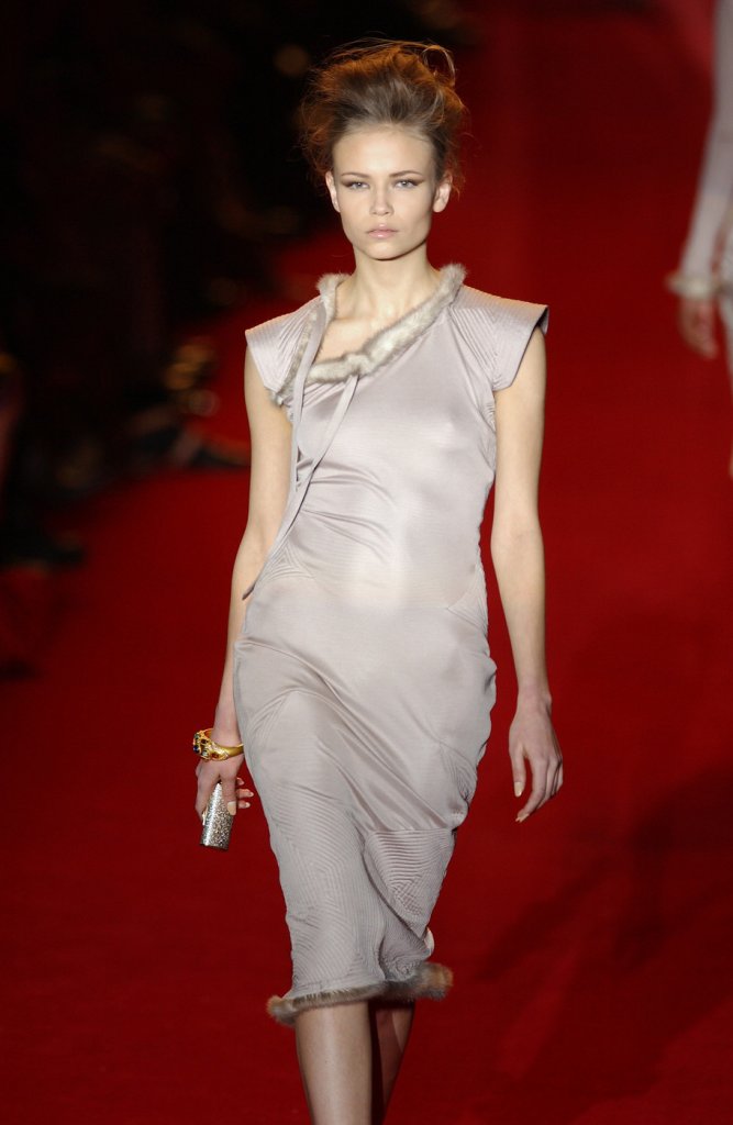 laurent 2004/05秋冬高级成衣发布秀 - paris fall 2004 - 天天时装