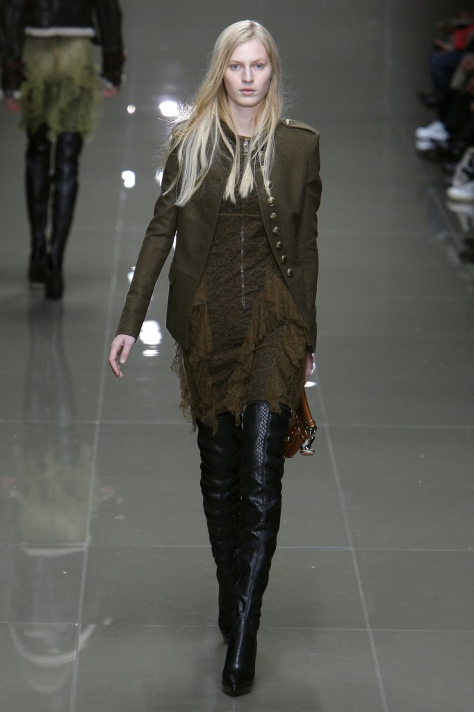 巴宝莉·珀松 Burberry Prorsum 2010/11秋冬高级成衣发布秀 - London Fall 2010