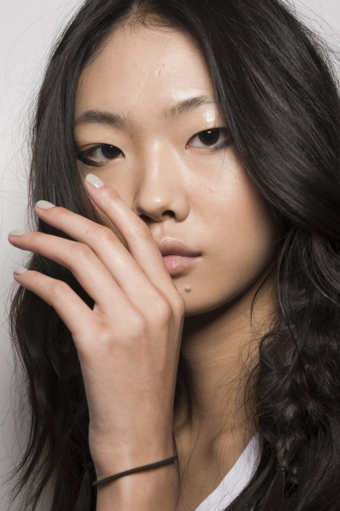 吉尔·斯图尔特 jill stuart 2018春夏高级成衣发布秀(后台妆容)