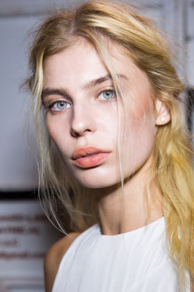 胡媛媛 vivienne hu 2018春夏高级成衣发布秀(后台妆容) - new york