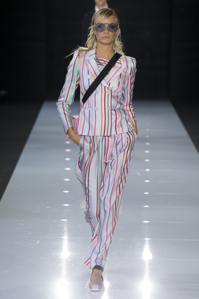 安普里奥·阿玛尼 Emporio Armani 2018春夏高级成衣发布秀 - London Spring 2018