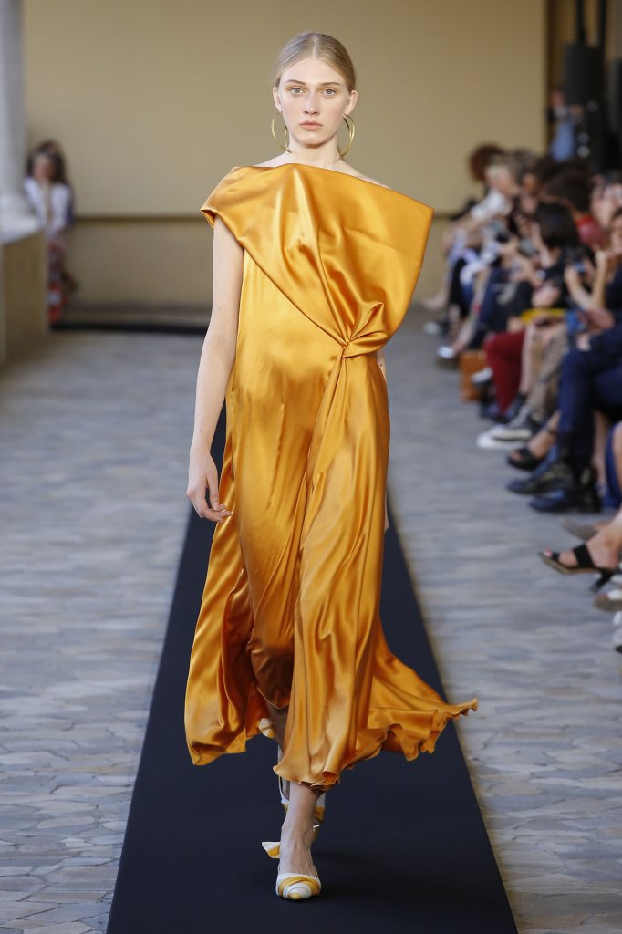 mila sch02n 2018春夏高级成衣发布秀 - paris spring 2018