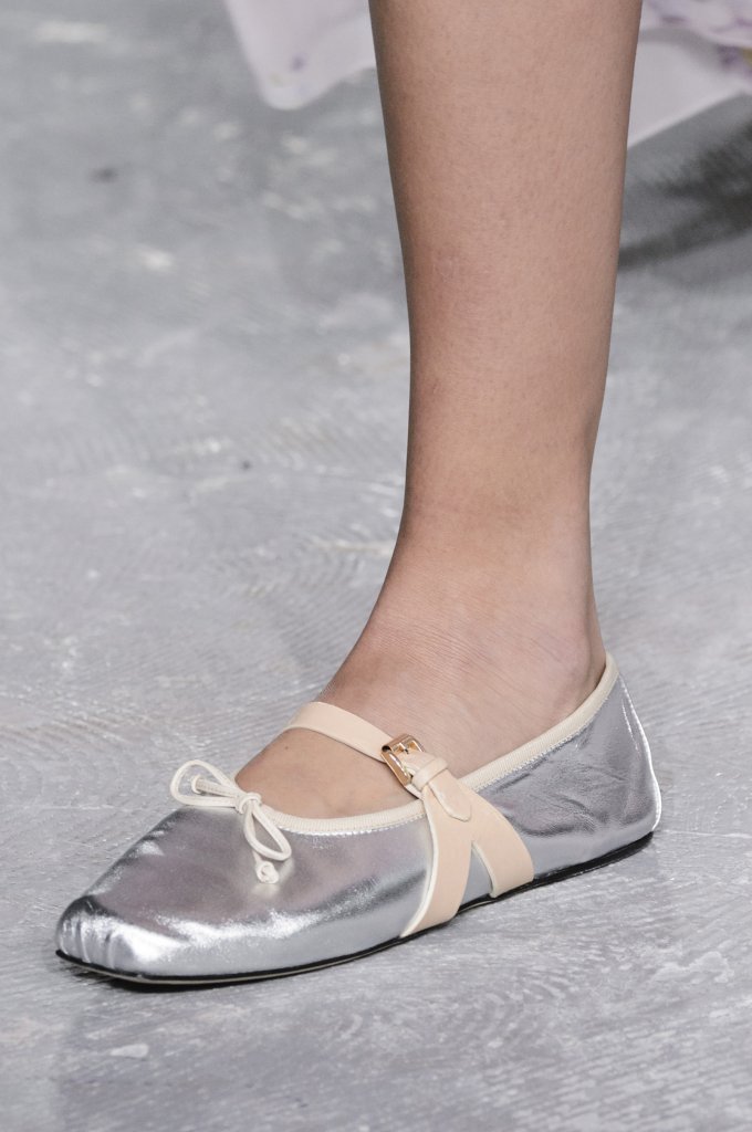 詹巴迪斯塔·瓦利 Giambattista Valli 2018春夏高级成衣发布秀(细节) - Paris Spring 2018